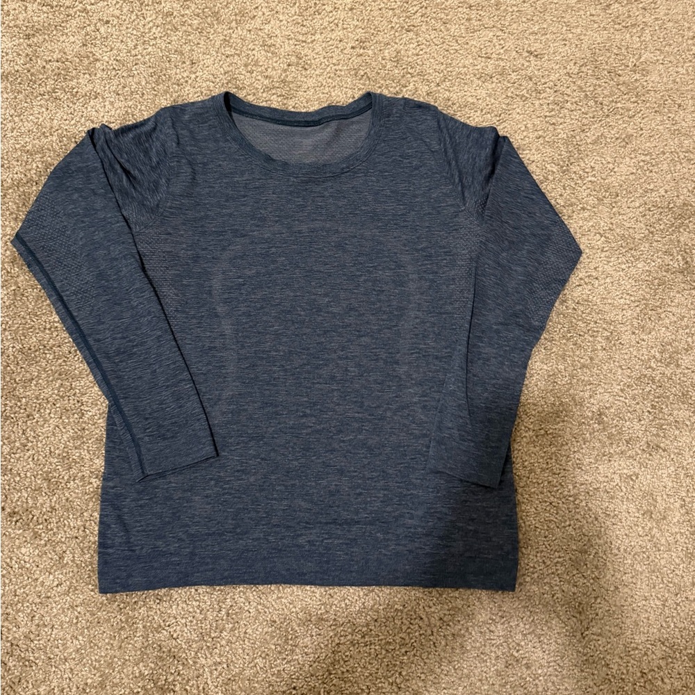 Lululemon Swiftly Tech Long Sleeve size 10 - iron blue